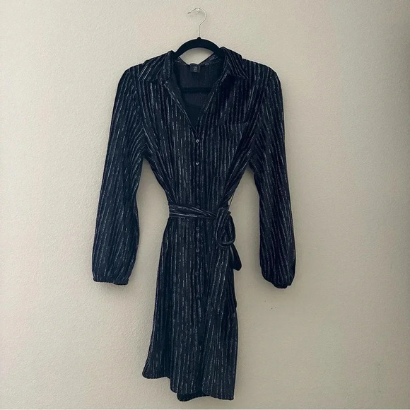 HOUSE OF HARLOW Metallic Shirt Dress Size Medium - Picture 1 of 6